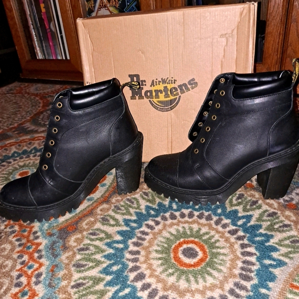 Dr. martens